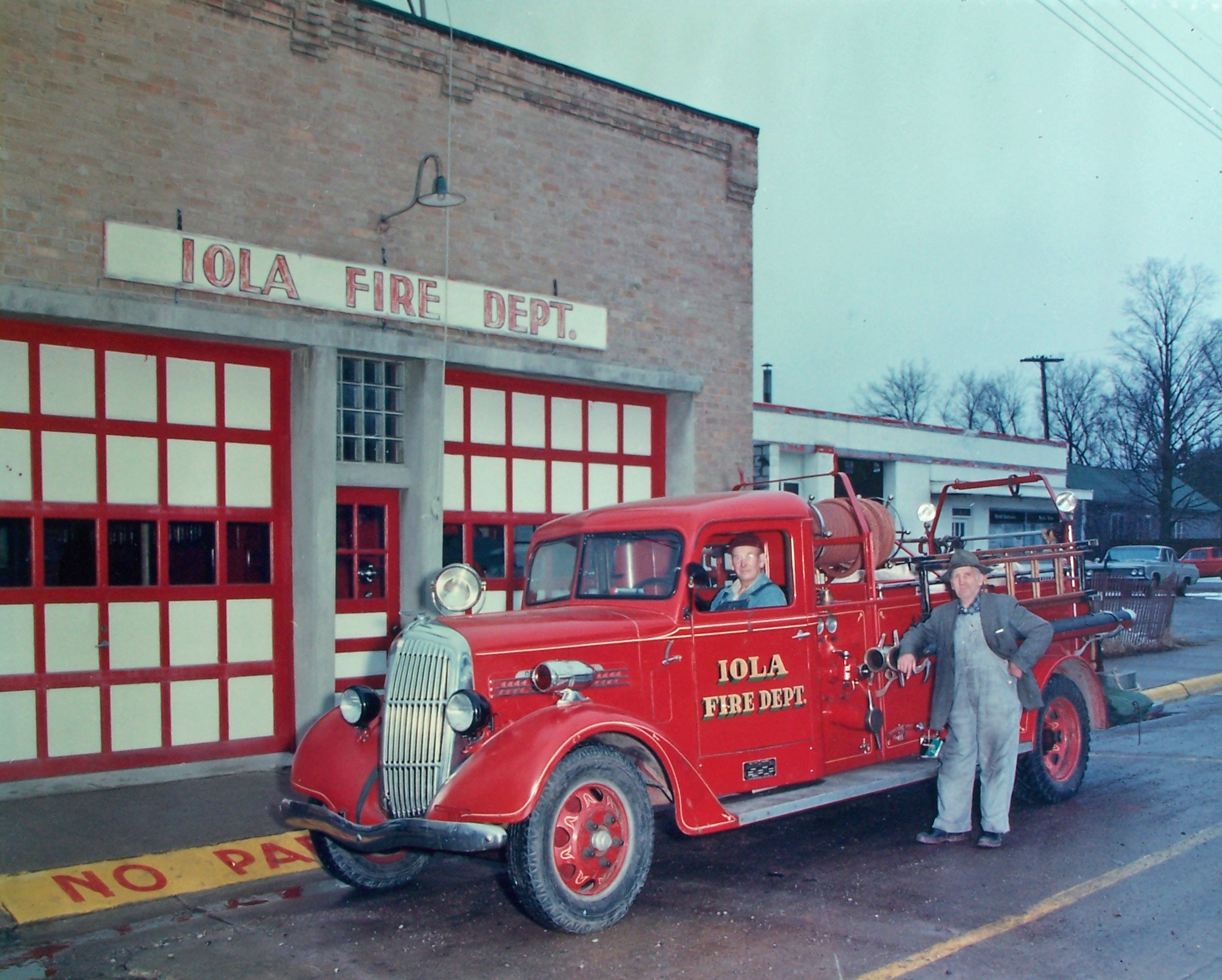 FIR000009 Fire Truck, Iola Fire Department, R. I. Anderson built Fire Truck